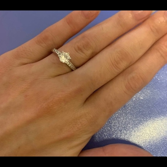 *SALE* Infinity Diamond ENGAGEMENT RING - Picture 5 of 10